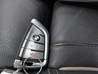 2019 BMW 5 Series M550i xDrive with VIN WBAJB9C56KB464957, listed as a IAAI auction lot 41729334 with Not provided miles and . Bid and sale history available at DreamBid. Image 11.