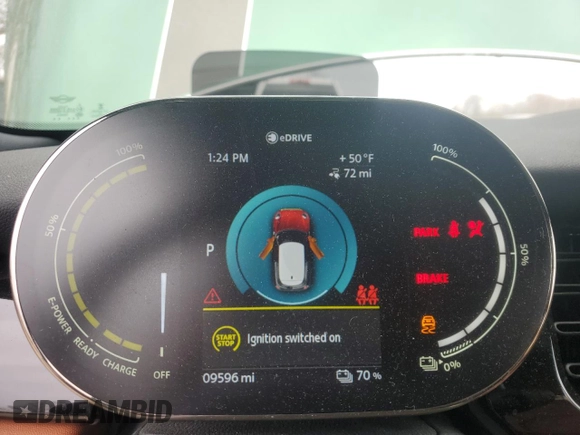 2023 MINI Hardtop Cooper SE z VIN WMW13DJ07P2T83092, wystawiony jako Copart lot #49223965 z przebiegiem 9 596 mil mil oraz Szkoda całkowita • Salvage title. Historia ofert i sprzedaży dostępna na DreamBid. Obrazek 9.