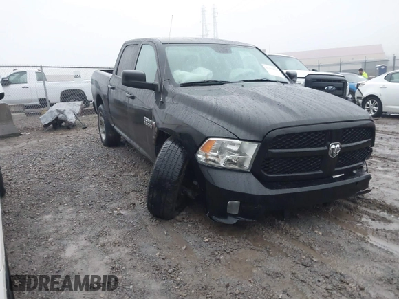 2015 Ram 1500 Express z VIN 1C6RR7KT5FS508403, wystawiony jako IAAI lot #41442816 z przebiegiem 218 136 mil mil oraz . Historia ofert i sprzedaży dostępna na DreamBid. Obrazek 1.