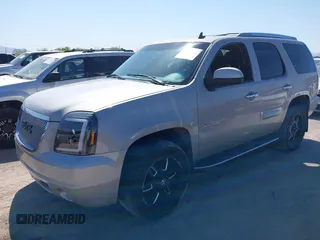 2007 GMC Yukon Denali z VIN 1GKFK63817J134338, wystawiony jako IAAI lot #41970388 z przebiegiem 206 259 mil mil oraz . Historia ofert i sprzedaży dostępna na DreamBid. Obrazek 2.