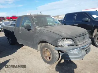 2001 Ford F-150 XL z VIN 1FTZX17261KB87816, wystawiony jako IAAI lot #41365849 z przebiegiem 199 293 mil mil oraz . Historia ofert i sprzedaży dostępna na DreamBid. Obrazek 1.