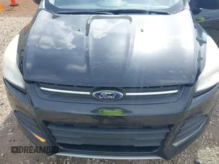 2013 Ford Escape SE с VIN 1FMCU9G96DUD66081, выставлен на аукционе IAAI как лот 42516401 с пробегом Не указан миль и . История ставок и продаж доступна на DreamBid. Изображение 6.