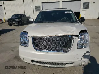 2011 GMC Yukon Denali with VIN 1GKS1EEF8BR278602, listed as a Copart auction lot 89003525 with 215,969 mi miles and Salvage Title. Bid and sale history available at carsss.com. Image 5.