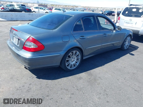 2008 Mercedes-Benz E-Class Luxury 3.5L with VIN WDBUF56X18B228816, listed as a IAAI auction lot 41839315 with 148,521 mi miles. Bid and sale history available at carsss.com. Image 4.
