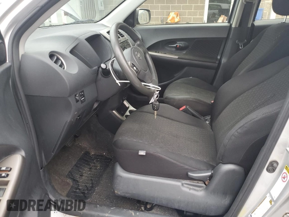 2013 Scion xD with VIN JTKKUPB45D1030786, listed as a Copart auction lot 61447075 with 111,068 mi miles and Salvage title. Bid and sale history available at DreamBid. Image 7.