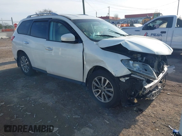 2014 Nissan Pathfinder SV with VIN 5N1AR2MN2EC735446, listed as a IAAI auction lot 41893013 with 149,799 mi miles. Bid and sale history available at carsss.com. Image 1.