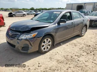 2011 Toyota Camry LE z VIN 4T1BF3EK7BU733625, wystawiony jako Copart lot #61782975 z przebiegiem 198 128 mil mil oraz Szkoda całkowita • Salvage title. Historia ofert i sprzedaży dostępna na DreamBid. Obrazek 1.