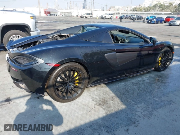 2019 McLaren 570S z VIN SBM13FAA2KW006203, wystawiony jako IAAI lot #40915548 z przebiegiem Nie podano mil oraz . Historia ofert i sprzedaży dostępna na DreamBid. Obrazek 4.