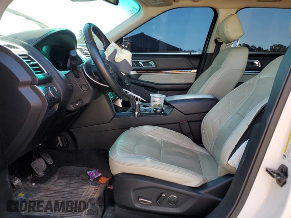 2017 Ford Explorer Platinum с VIN 1FM5K8HT6HGB87448, выставлен на аукционе Copart как лот 55605635 с пробегом 136 626 миль миль и Списание • Salvage title. История ставок и продаж доступна на DreamBid. Изображение 7.