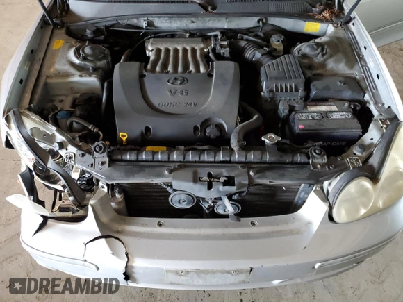 2004 Hyundai Sonata GLS with VIN KMHWF35H94A061545, listed as a Copart auction lot 45324734 with 185,877 mi miles and Salvage Title. Bid and sale history available at carsss.com. Image 12.