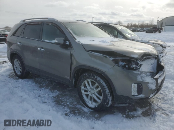 2014 Kia Sorento LX with VIN 5XYKTCA66EG522301, listed as a Copart auction lot 42688935 with 164,560 mi miles and Salvage Title. Bid and sale history available at carsss.com. Image 4.