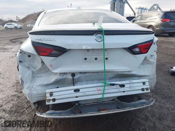 2019 Nissan Altima S with VIN 1N4BL4BVXKC159535, listed as a IAAI auction lot 41136702 with 90,380 mi miles and . Bid and sale history available at carsss.com. Image 17.