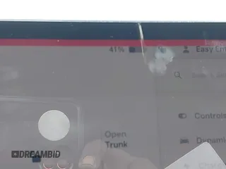 2023 Tesla Model 3 z VIN 5YJ3E1EA5PF484040, wystawiony jako IAAI lot #42128327 z przebiegiem 51 210 mil mil oraz . Historia ofert i sprzedaży dostępna na DreamBid. Obrazek 17.