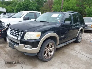 2008 Ford Explorer Eddie Bauer with VIN 1FMEU64E28UA69159, listed as a IAAI auction lot 42122400 with 188,002 mi miles. Bid and sale history available at carsss.com. Image 2.