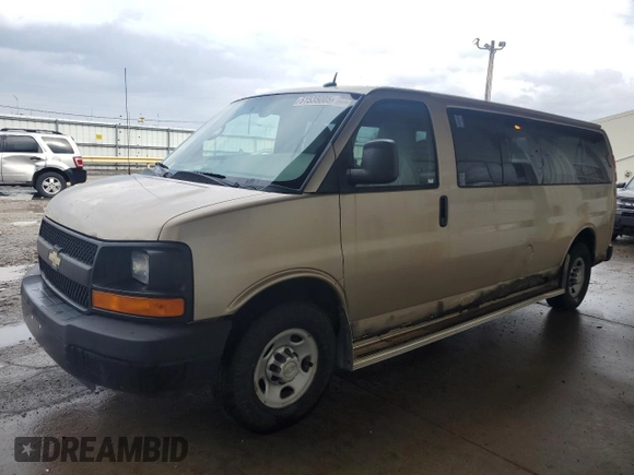 2012 Chevrolet Express Passenger 1LS z VIN 1GAZGZFA1C1125149, wystawiony jako Copart lot #51535005 z przebiegiem 199 166 mil mil oraz Czysty tytuł • Clean title. Historia ofert i sprzedaży dostępna na DreamBid. Obrazek 1.
