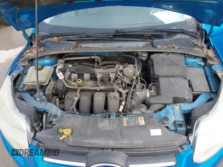 2014 Ford Focus SE with VIN 1FADP3F29EL374822, listed as a IAAI auction lot 41822631 with 221,719 mi miles. Bid and sale history available at carsss.com. Image 10.