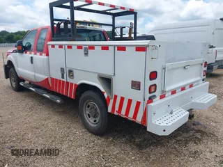 2016 Ford F-250 XL with VIN 1FD7X2B65GEC87433, listed as a IAAI auction lot 42014964 with 527,692 mi miles and . Bid and sale history available at DreamBid. Image 3.