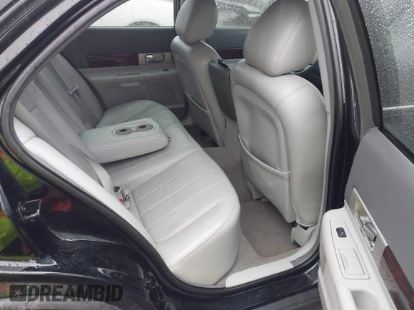 2005 Lincoln LS w/Luxury Pkg with VIN 1LNHM86S85Y618900, listed as a IAAI auction lot 41308598 with 203,974 mi miles. Bid and sale history available at carsss.com. Image 8.