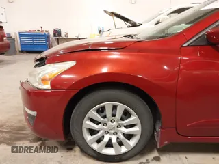 2015 Nissan Altima 2.5 SV with VIN 1N4AL3APXFC117008, listed as a IAAI auction lot 41938241 with 121,549 mi miles. Bid and sale history available at carsss.com. Image 18.