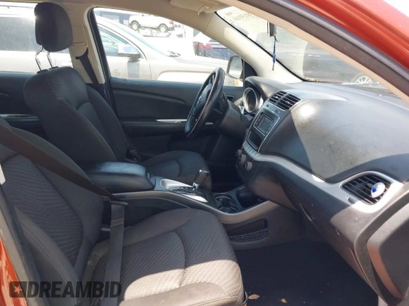 2014 Dodge Journey American Value Pkg with VIN 3C4PDCAB6ET248820, listed as a IAAI auction lot 39159166 with 215,007 mi miles. Bid and sale history available at carsss.com. Image 5.