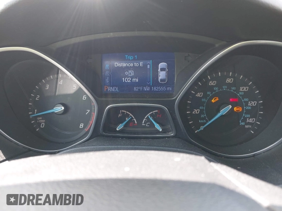 2013 Ford Focus SE with VIN 1FADP3F28DL307076, listed as a IAAI auction lot 42098620 with 182,555 mi miles. Bid and sale history available at carsss.com. Image 7.