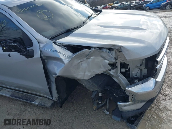 2020 Chevrolet Silverado 1500 LT with VIN 1GCUYDED6LZ302762, listed as a IAAI auction lot 41402510 with 150,000 mi miles and . Bid and sale history available at DreamBid. Image 6.