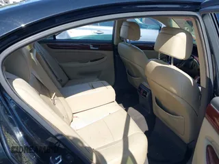 2013 Hyundai Genesis 3.8L with VIN KMHGC4DD3DU221080, listed as a IAAI auction lot 41931903 with 136,532 mi miles and . Bid and sale history available at DreamBid. Image 8.