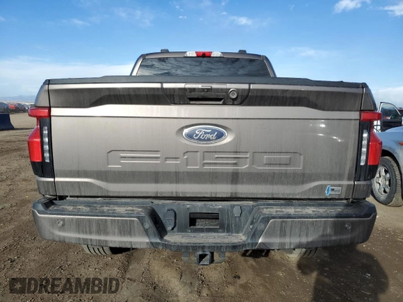 2023 Ford F-150 Lightning Pro с VIN 1FT6W1EV6PWG39428, выставлен на аукционе Copart как лот 46041815 с пробегом 3 396 миль миль и Списание • Salvage title. История ставок и продаж доступна на DreamBid. Изображение 6.