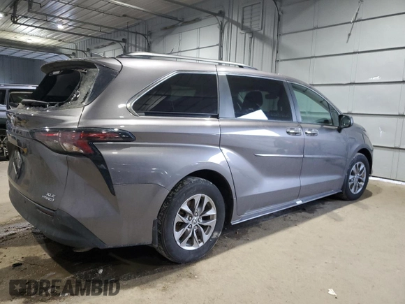 2023 Toyota Sienna XLE with VIN 5TDJSKFC8PS105498, listed as a Copart auction lot 85505984 with 57,823 mi miles and Salvage Title. Bid and sale history available at carsss.com. Image 3.