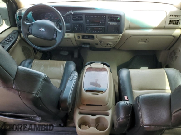 2005 Ford Excursion Eddie Bauer z VIN 1FMNU45S55EB52633, wystawiony jako Copart lot #56335435 z przebiegiem Nie podano mil oraz Czysty tytuł • Clean title. Historia ofert i sprzedaży dostępna na DreamBid. Obrazek 8.