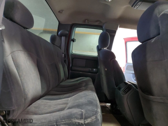 2000 Chevrolet Silverado 1500 LS with VIN 2GCEK19T2Y1252979, listed as a Copart auction lot 46718165 with 289,181 mi miles and Salvage Title. Bid and sale history available at carsss.com. Image 10.