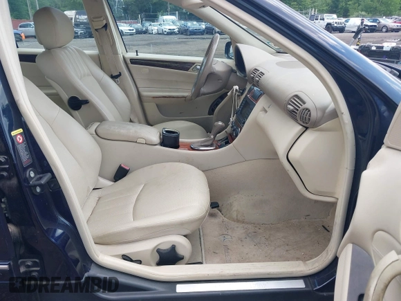 2006 Mercedes-Benz C 280 Luxury z VIN WDBRF92H36F773255, wystawiony jako IAAI lot #42757580 z przebiegiem 54 089 mil mil oraz . Historia ofert i sprzedaży dostępna na DreamBid. Obrazek 5.