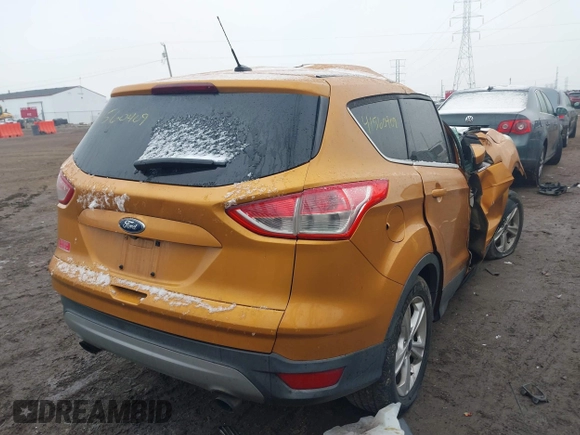 2016 Ford Escape SE with VIN 1FMCU9G95GUB74347, listed as a IAAI auction lot 41560409 with 123,464 mi miles. Bid and sale history available at carsss.com. Image 4.