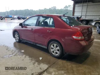 2008 Nissan Versa S z VIN 3N1BC11E18L391581, wystawiony jako Copart lot #56108515 z przebiegiem 172 996 mil mil oraz Szkoda całkowita • Salvage title. Historia ofert i sprzedaży dostępna na DreamBid. Obrazek 2.
