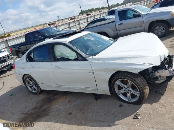 2014 BMW 3 Series 328i with VIN WBA3A5C59EP603197, listed as a IAAI auction lot 41503920 with 119,134 mi miles. Bid and sale history available at carsss.com. Image 13.