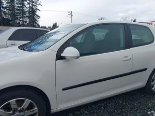 2008 Volkswagen Rabbit S with VIN WVWBA71K48W285759, listed as a IAAI auction lot 41454173 with 137,324 mi miles. Bid and sale history available at carsss.com. Image 14.