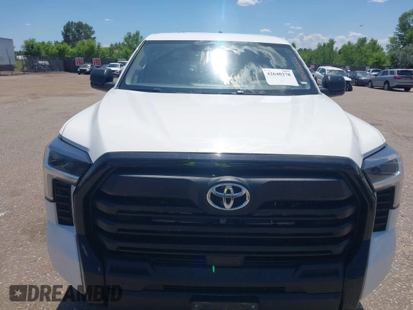 2022 Toyota Tundra with VIN 5TFKB5CDXNX001458, listed as a IAAI auction lot 42640278 with 51,718 mi miles and . Bid and sale history available at DreamBid. Image 12.