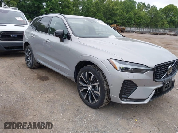 2025 Volvo XC60 Plus с VIN YV4M12RC5S1149246, выставлен на аукционе IAAI как лот 42533801 с пробегом 5 600 миль миль и . История ставок и продаж доступна на DreamBid. Изображение 1.