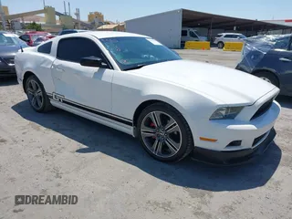 2013 Ford Mustang V6 with VIN 1ZVBP8AM4D5271864, listed as a IAAI auction lot 42427887 with 149,530 mi miles and . Bid and sale history available at DreamBid. Image 1.
