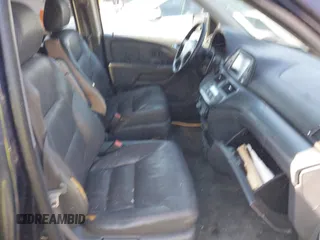 2007 Honda Odyssey Touring with VIN 5FNRL38807B023395, listed as a IAAI auction lot 42047062 with 240,552 mi miles. Bid and sale history available at carsss.com. Image 5.