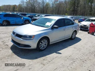 2012 Volkswagen Jetta Sedan SE w/Convenience with VIN 3VWDX7AJXCM424510, listed as a IAAI auction lot 41851124 with 155,532 mi miles. Bid and sale history available at carsss.com. Image 2.