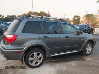 2005 Mitsubishi Outlander XLS with VIN JA4LX41F75U022428, listed as a IAAI auction lot 40293668 with 190,917 mi miles. Bid and sale history available at carsss.com. Image 13.