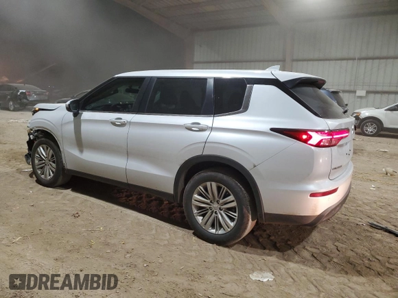 2023 Mitsubishi Outlander ES z VIN JA4J3TA82PZ009848, wystawiony jako Copart lot #82392604 z przebiegiem 52 123 mil mil oraz Szkoda całkowita • Salvage title. Historia ofert i sprzedaży dostępna na DreamBid. Obrazek 2.