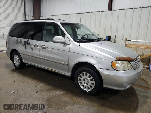 2003 Kia Sedona LX with VIN KNDUP131736467120, listed as a Copart auction lot 61992234 with 133,222 mi miles and Salvage Title. Bid and sale history available at carsss.com. Image 4.