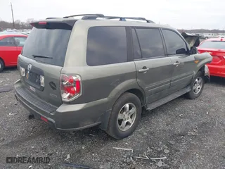 2008 Honda Pilot EX-L with VIN 5FNYF18748B016207, listed as a IAAI auction lot 41099785 with 152,757 mi miles. Bid and sale history available at carsss.com. Image 4.