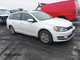 2016 Volkswagen Golf SportWagen TSI SE with VIN 3VWC17AU3GM510173, listed as a IAAI auction lot 41615322 with 133,690 mi miles. Bid and sale history available at carsss.com. Image 1.