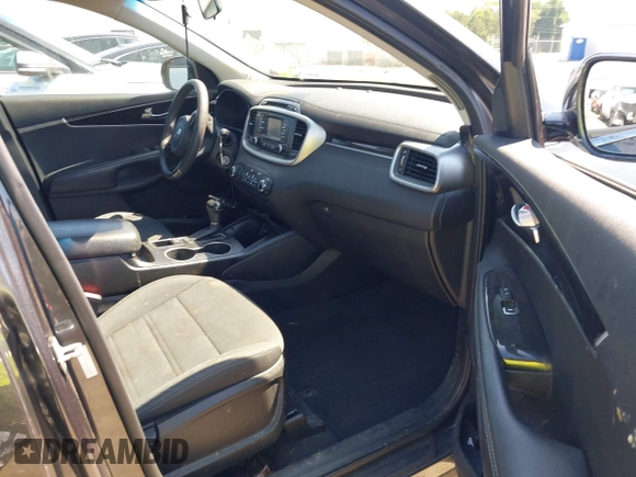 2017 Kia Sorento LX with VIN 5XYPGDA36HG265067, listed as a IAAI auction lot 42438925 with 112,236 mi miles and . Bid and sale history available at DreamBid. Image 5.