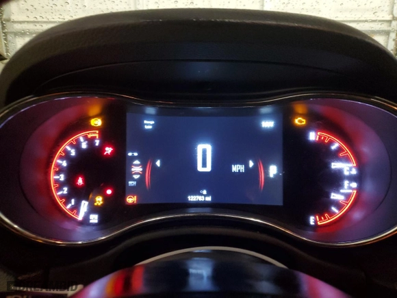 2014 Dodge Durango Limited with VIN 1C4RDJDG6EC452825, listed as a Copart auction lot 86646534 with 125,763 mi miles and Salvage Title. Bid and sale history available at carsss.com. Image 9.