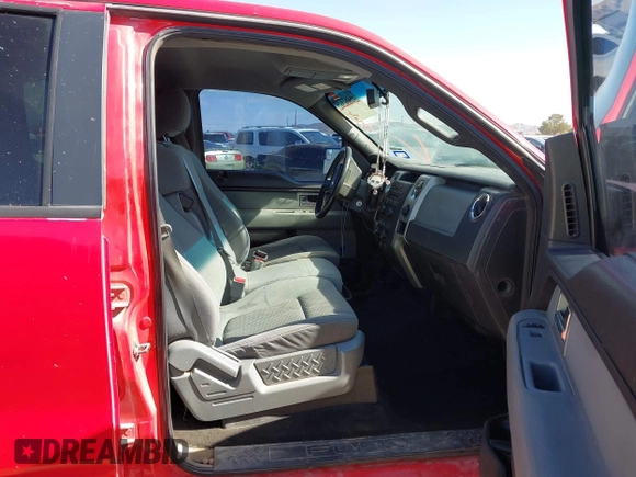 2011 Ford F-150 XLT with VIN 1FTFW1CT6BKD47425, listed as a IAAI auction lot 42004767 with 197,690 mi miles. Bid and sale history available at carsss.com. Image 5.