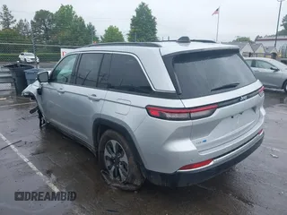 2024 Jeep Grand Cherokee с VIN 1C4RJYB69RC117334, выставлен на аукционе IAAI как лот 42443860 с пробегом 31 535 миль миль и . История ставок и продаж доступна на DreamBid. Изображение 3.